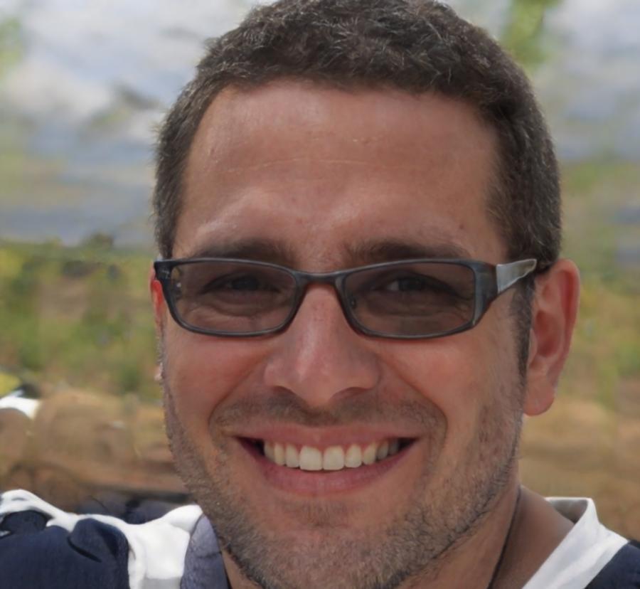 Retrato profesional de Adrián Santana