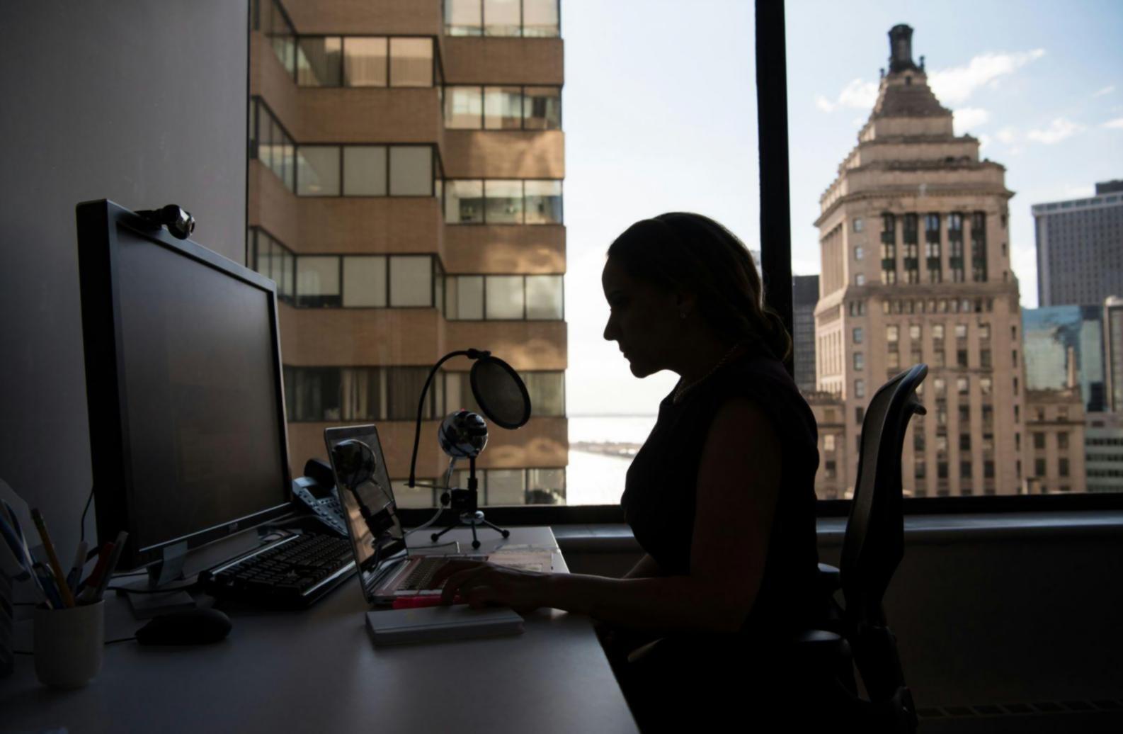 Reunión de seguimiento con cliente en nuestras oficinas